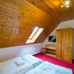 Gyorfi Apartmanhaz דירה *