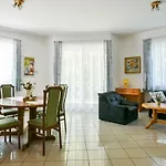Gyorfi Apartmanhaz * זמראדי