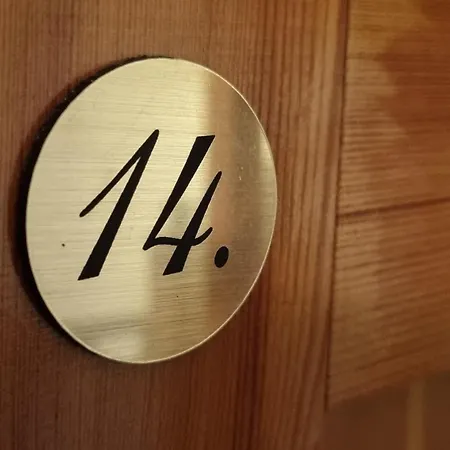 Gyorfi Apartmanhaz Zamardi