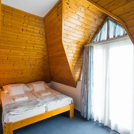 Gyorfi Apartmanhaz Apartment *
