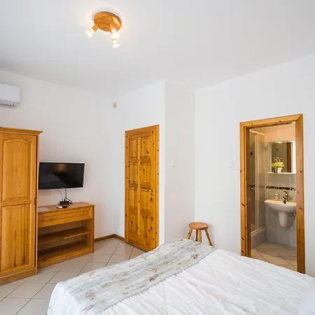 Appartement Gyorfi Apartmanhaz *