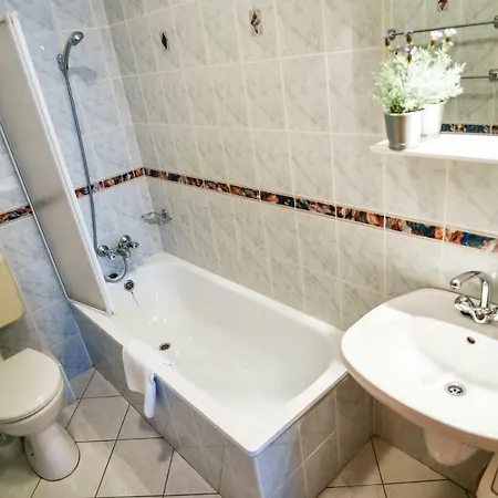 Gyorfi Apartmanhaz *