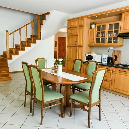 Gyorfi Apartmanhaz Zamárdi